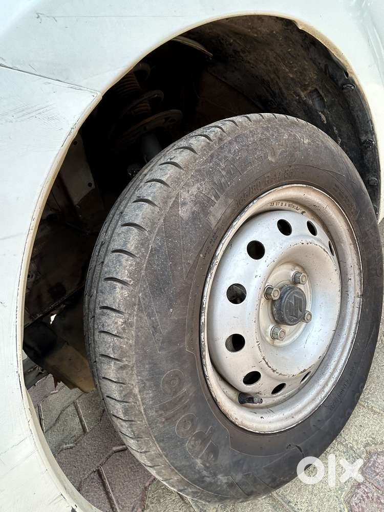 Maruti Suzuki Swift Dzire Lxi Option, 2023, Petrol