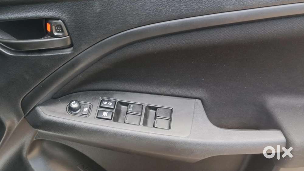 Maruti Suzuki Vitara Brezza 1.5 Vxi At, 2024, Petrol