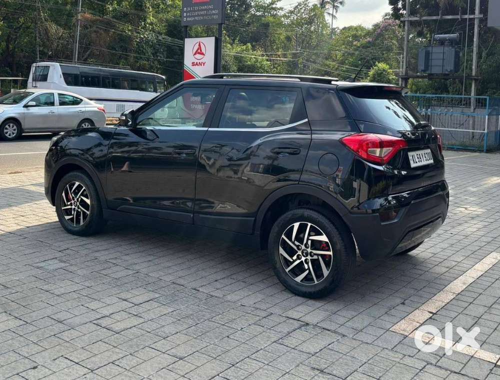 Mahindra Xuv300 W8 Option, 2022, Petrol