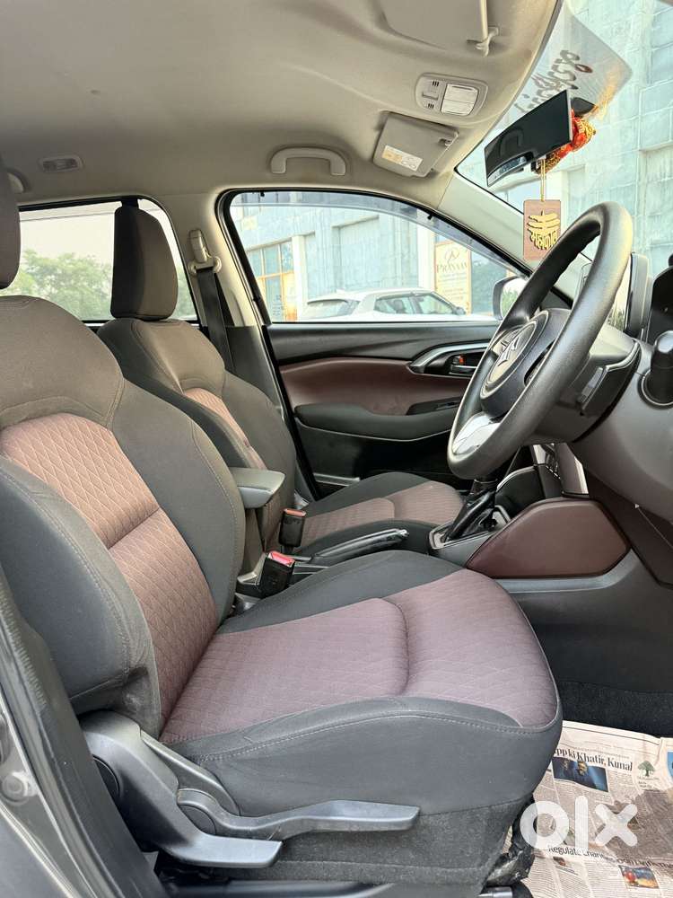 Maruti Suzuki Grand Vitara 1.5 Delta Smart Hybrid At, 2023, Petrol