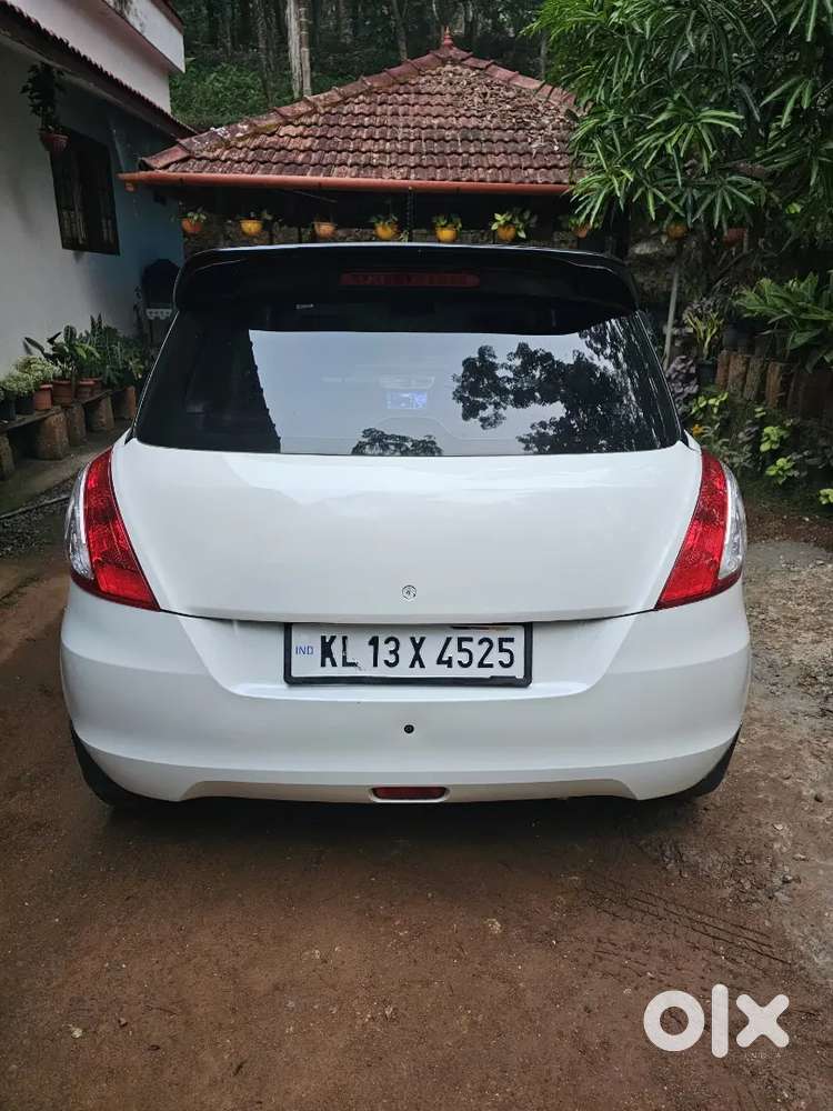 Maruti Suzuki Swift 2012