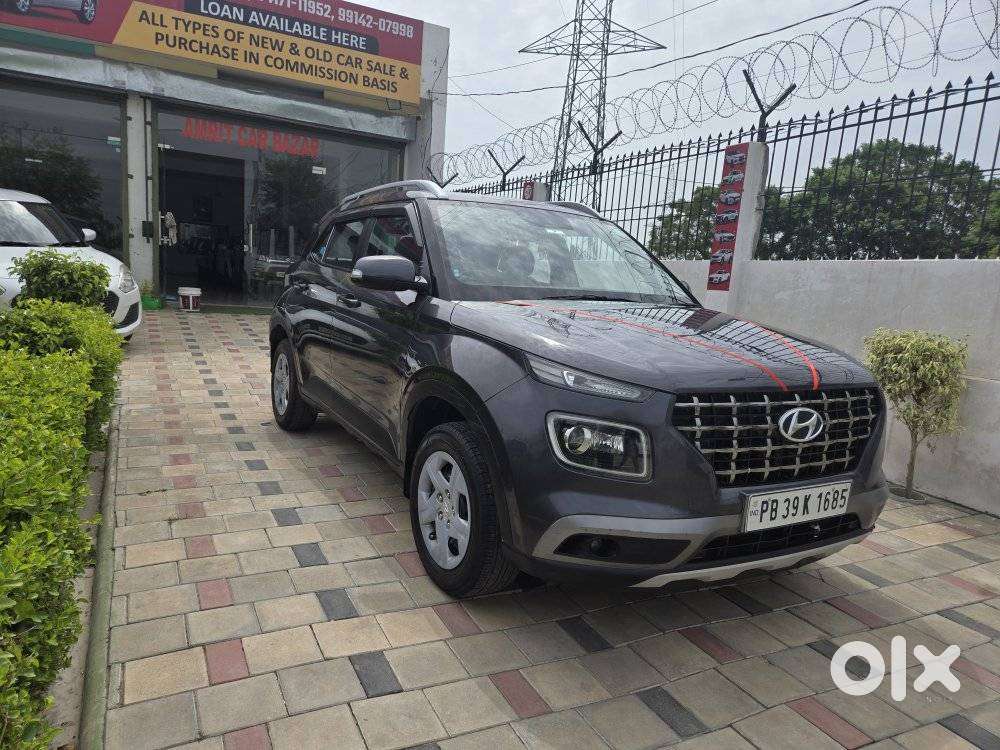 Hyundai Venue S Plus Mt 1.2 Kappa, 2022, Petrol