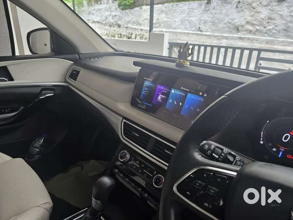 Mahindra Xuv700 2023 Petrol Automatic