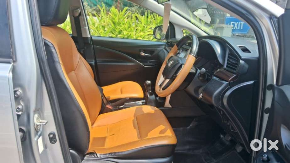 Toyota Innova Crysta 2.4 G Mt 7 Str, 2017, Diesel