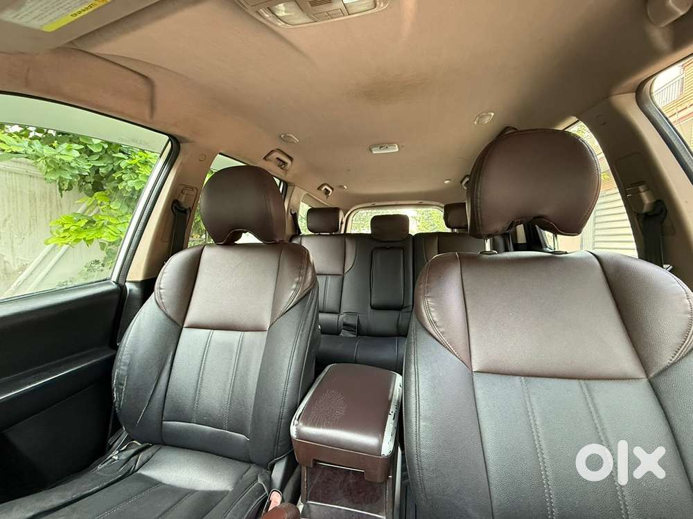 Mahindra Xuv500 Diesel 2013  Government Employee Car  Well Maintaine