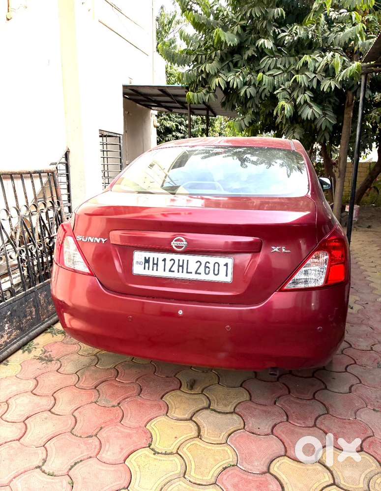 Nissan Sunny Petrol 2011