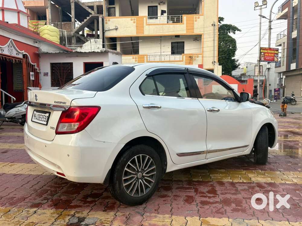 Maruti Suzuki Swift Dzire Amt Zxi, 2018, Petrol
