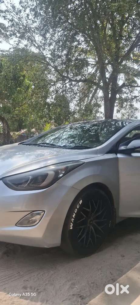 Hyundai Elantra 2013 Diesel 133000 Km Driven