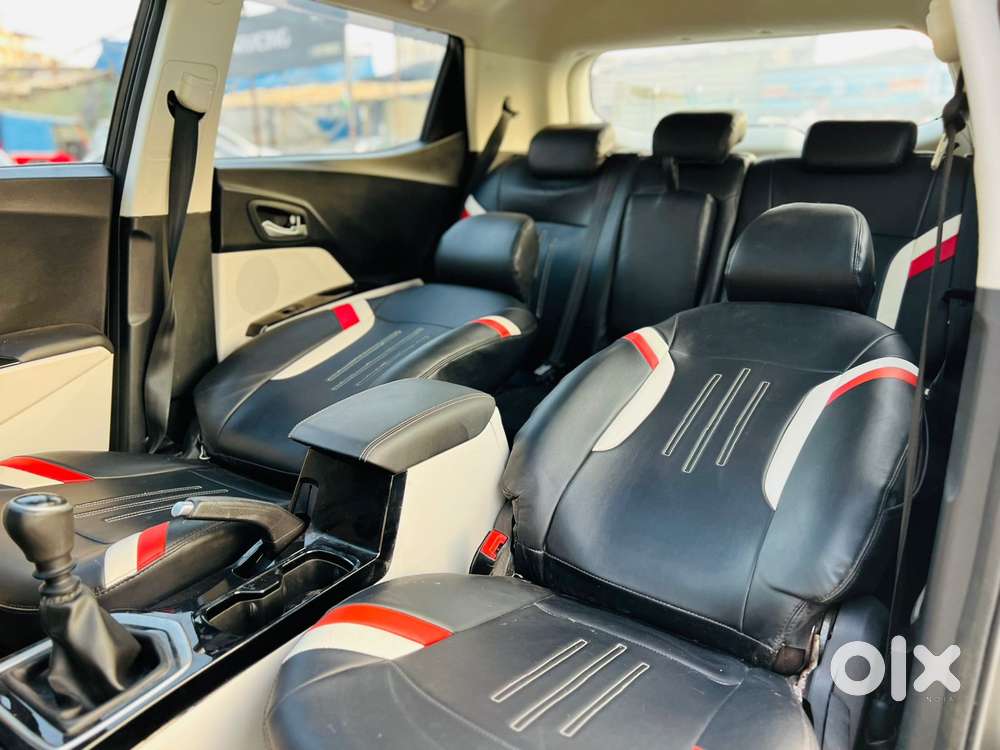 Mahindra Xuv 3xo Ax5 Pm Mt, 2025, Petrol