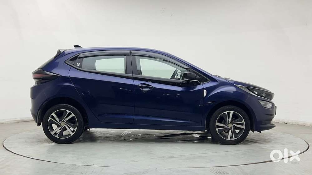 Tata Altroz Xz Plus (s), 2023, Petrol