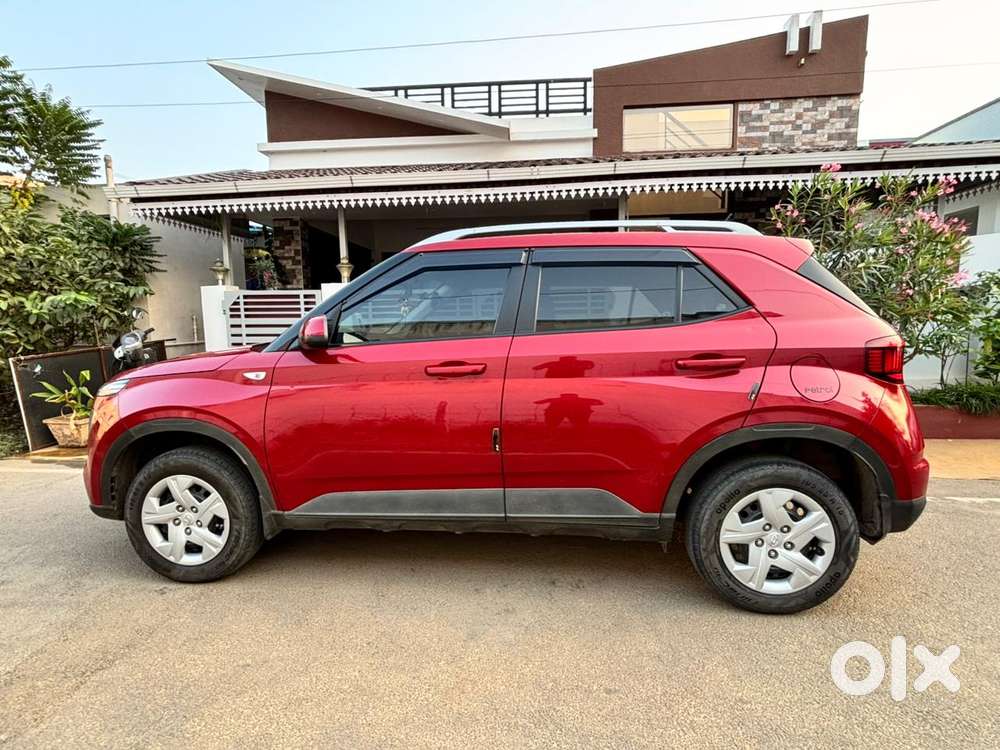 Hyundai Venue S, 2021, Petrol