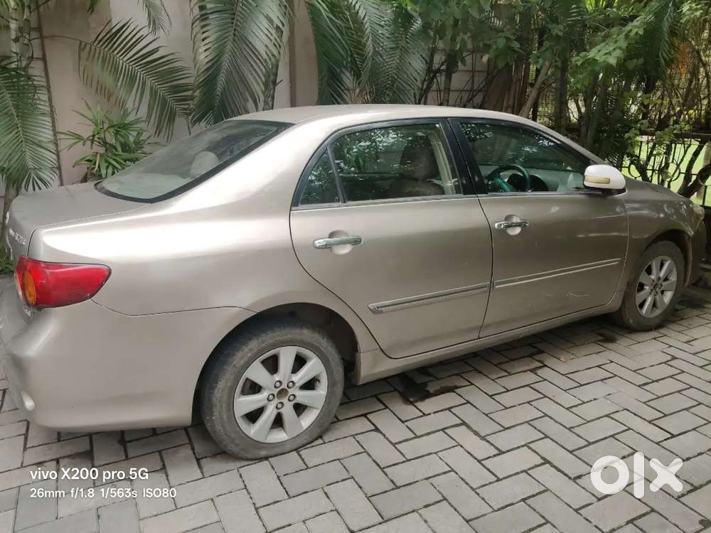 Toyota Corolla Altis 2010