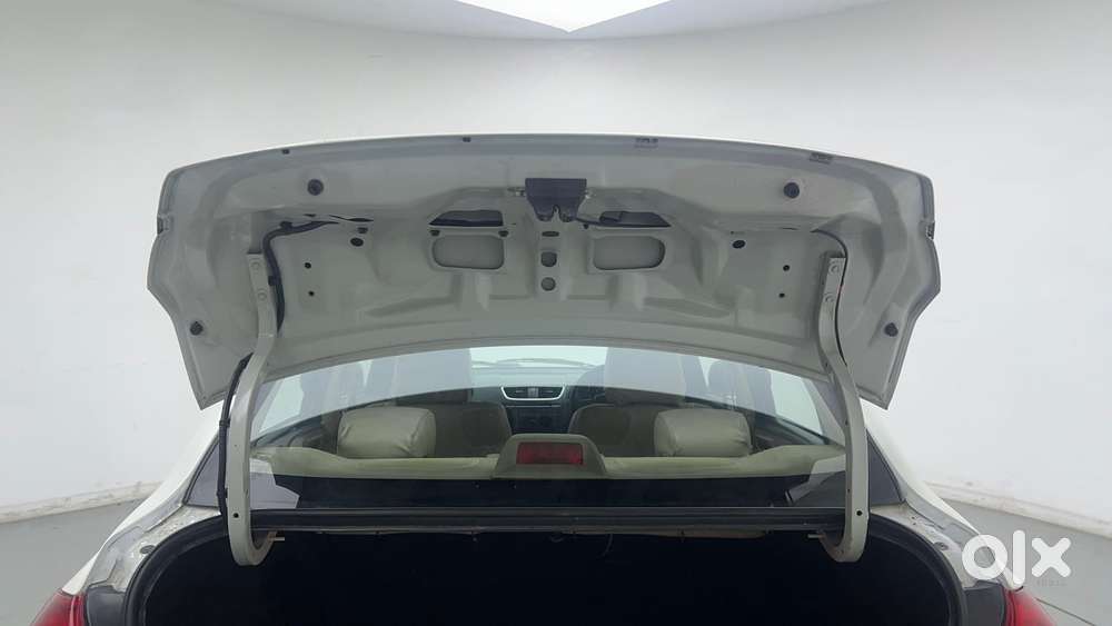 Maruti Suzuki Swift Dzire 1.3 Vxi, 2014, Petrol