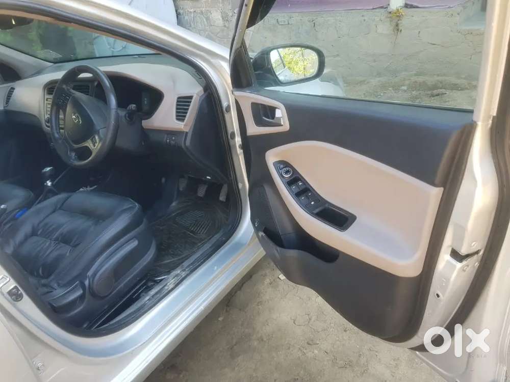 Hyundai I20 Spotz Petrol 2016