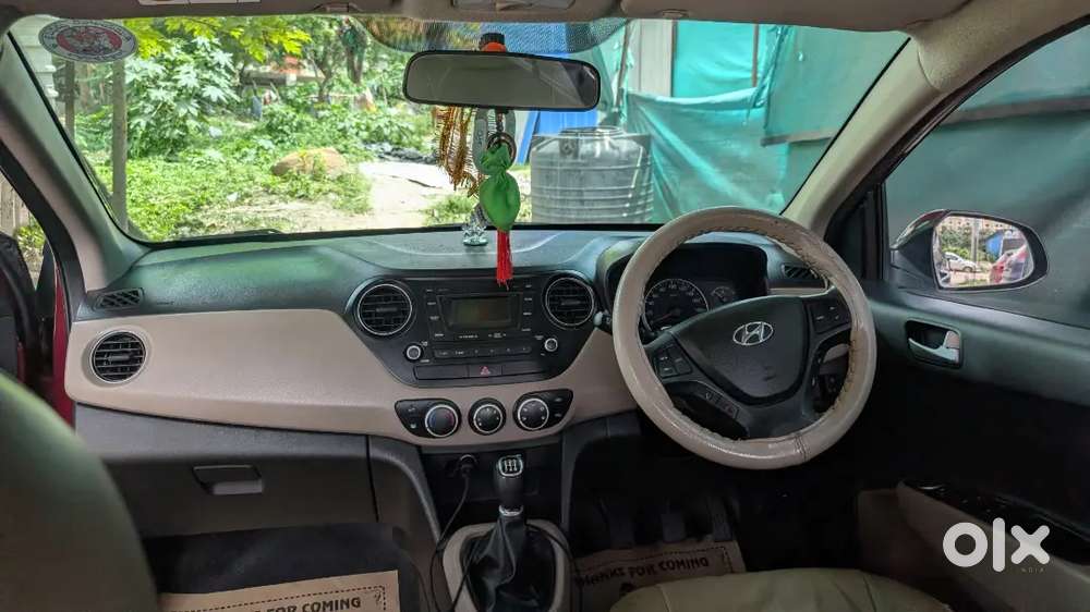 Hyundai Grand I10 Sportz 2016 Petrol
