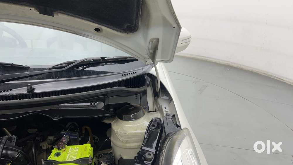 Maruti Suzuki Swift Dzire 1.3 Vxi, 2015, Petrol