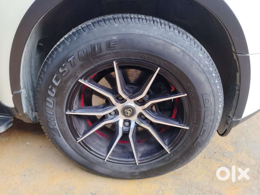 Mahindra Xuv500 W7, 2019