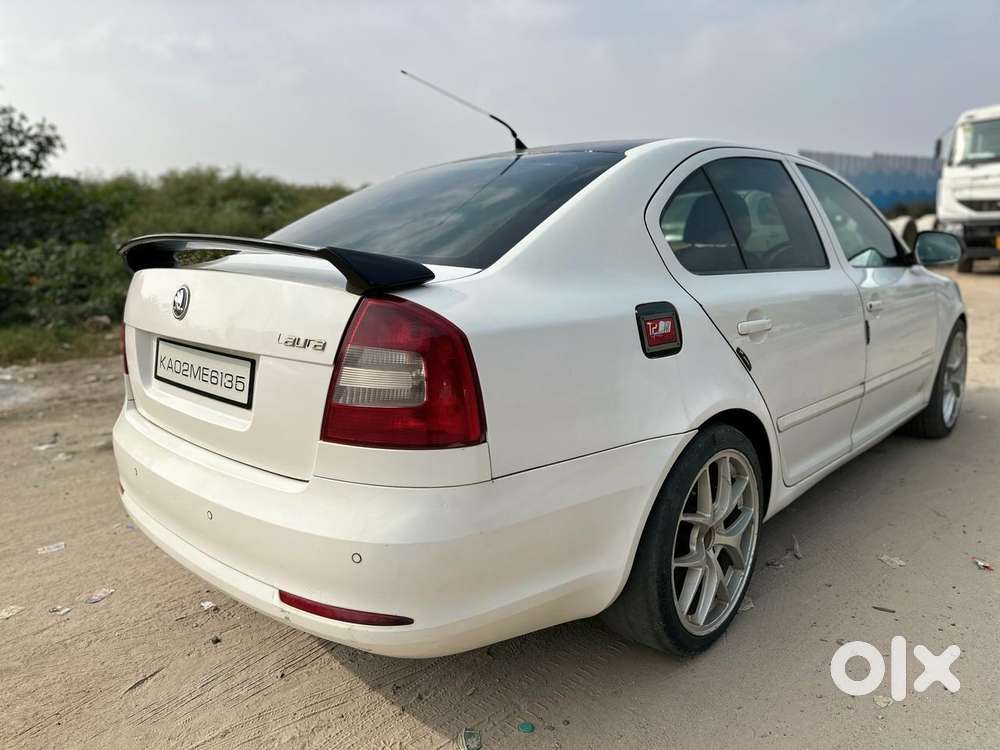 Skoda Laura 1.9 Tdi Mt Ambiente, 2010, Diesel