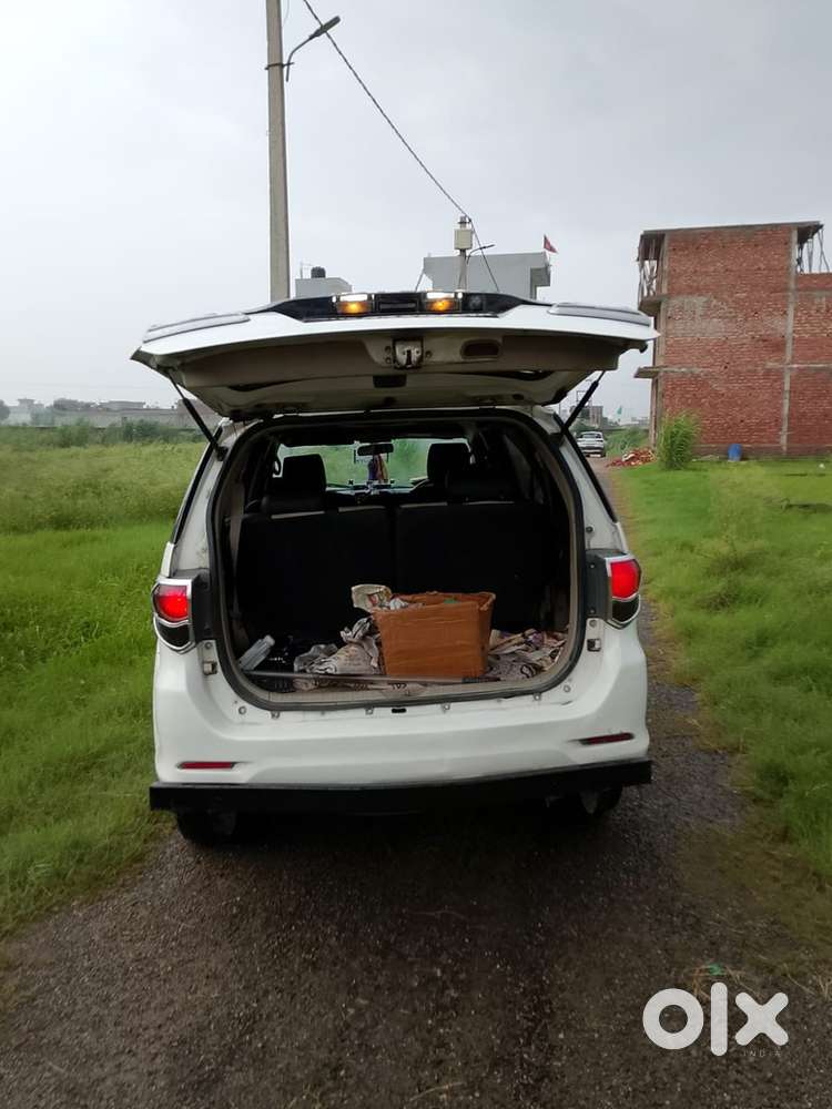 Toyota Fortuner 2015 Diesel Well Maintained