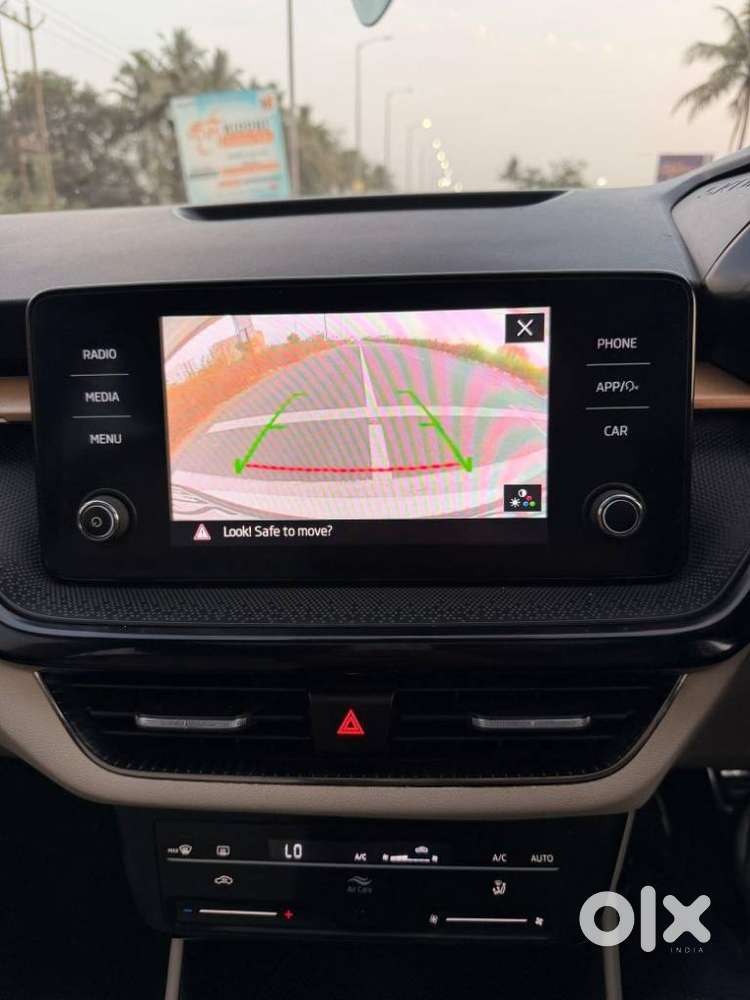 Skoda Slavia 1.0 Tsi Style, 2023, Petrol