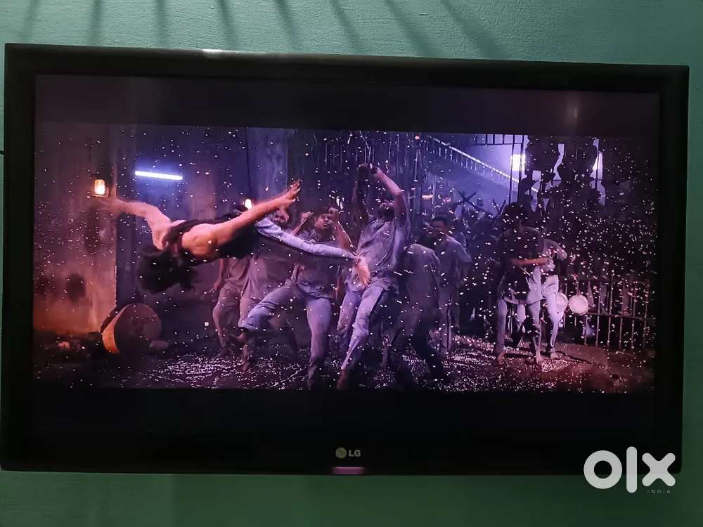 Lg 40 inches tv non smart