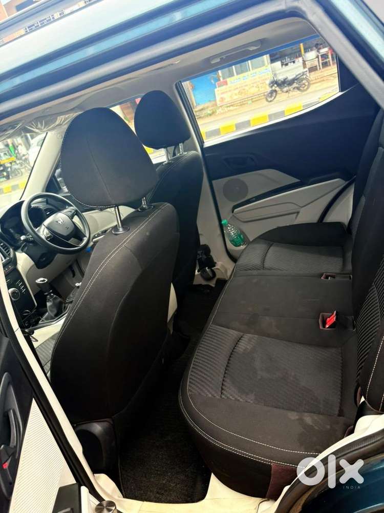 Mahindra Xuv300 Turbosport 2024 Diesel Well Maintained