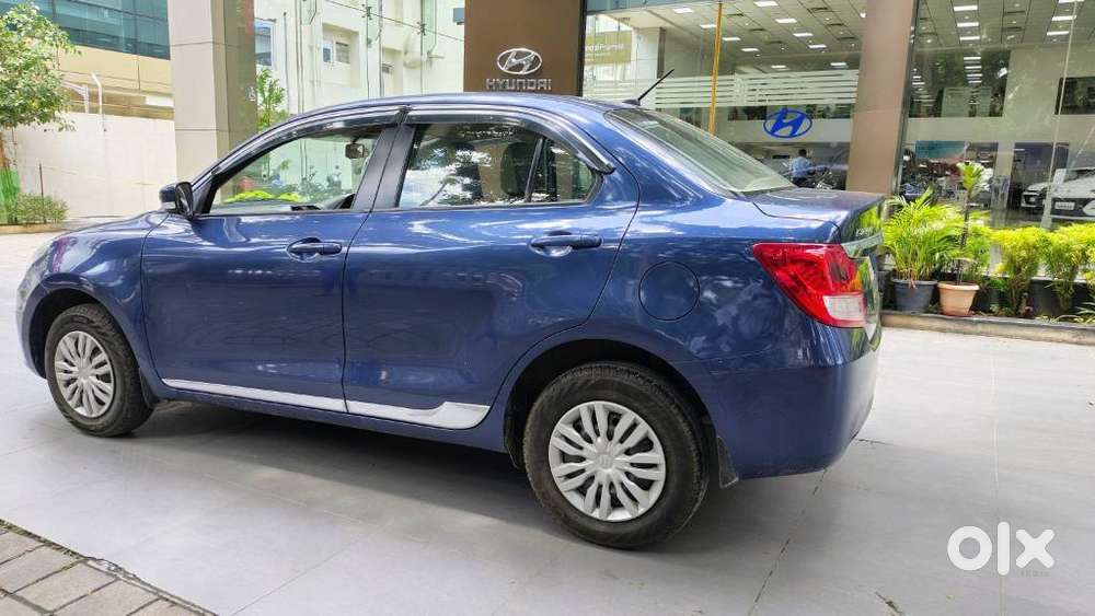 Maruti Suzuki Dzire 1.2 Vxi Amt, 2022, Petrol