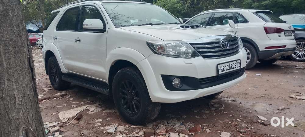 Toyota Fortuner 2011-2016 4x2 Manual, 2013, Diesel