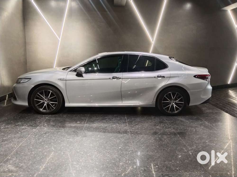 Toyota Camry 2.5 Hybrid, 2024, Petrol