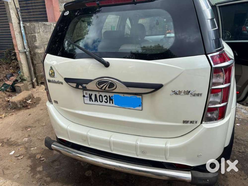 Mahindra Xuv500 (2015)