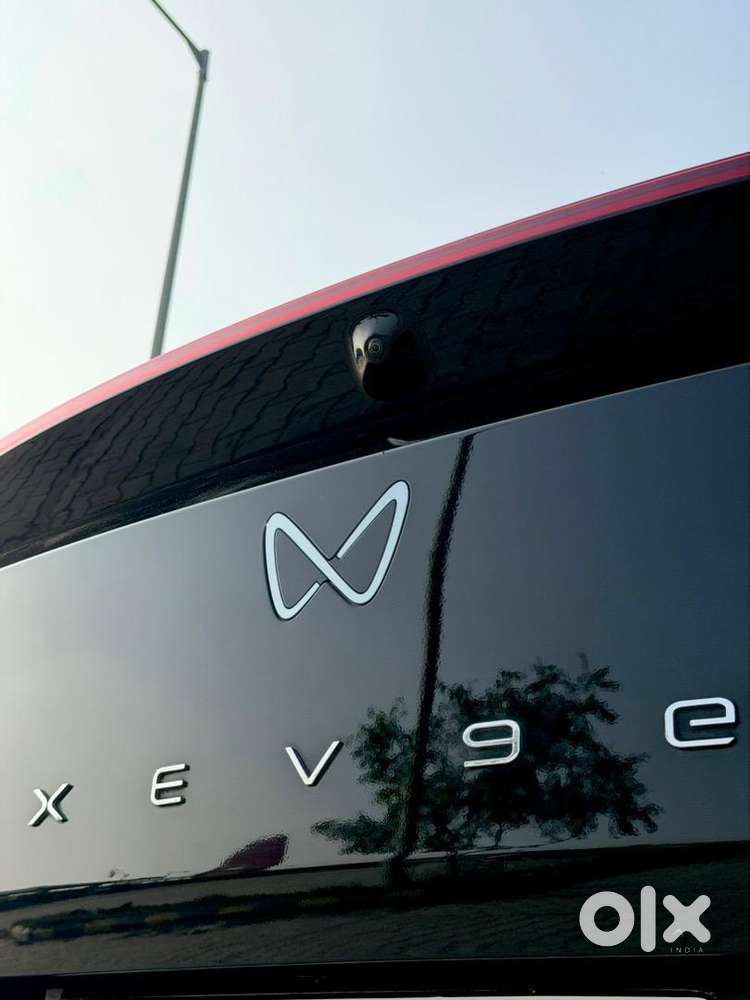 Mahindra Xev 9e 2025 Electric 9900 Km Driven