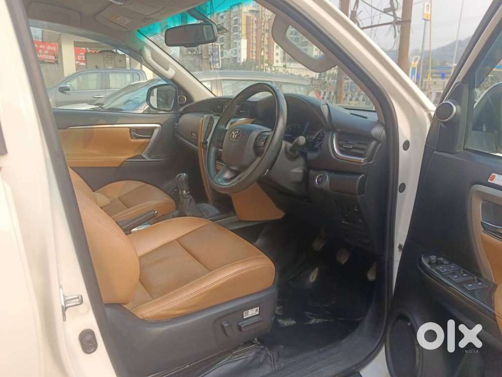 Toyota Fortuner 2.8 2wd Mt, 2023, Diesel