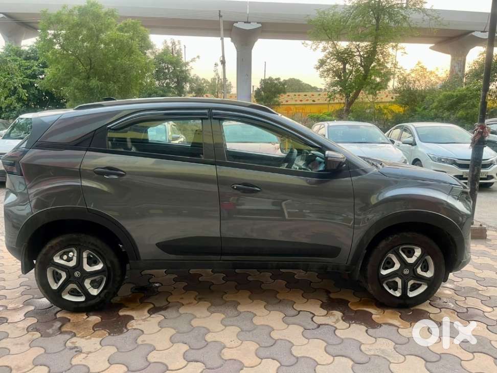 Tata Nexon Smart Plus1.2 Revotron Petrol 5 Mt, 2024, Diesel