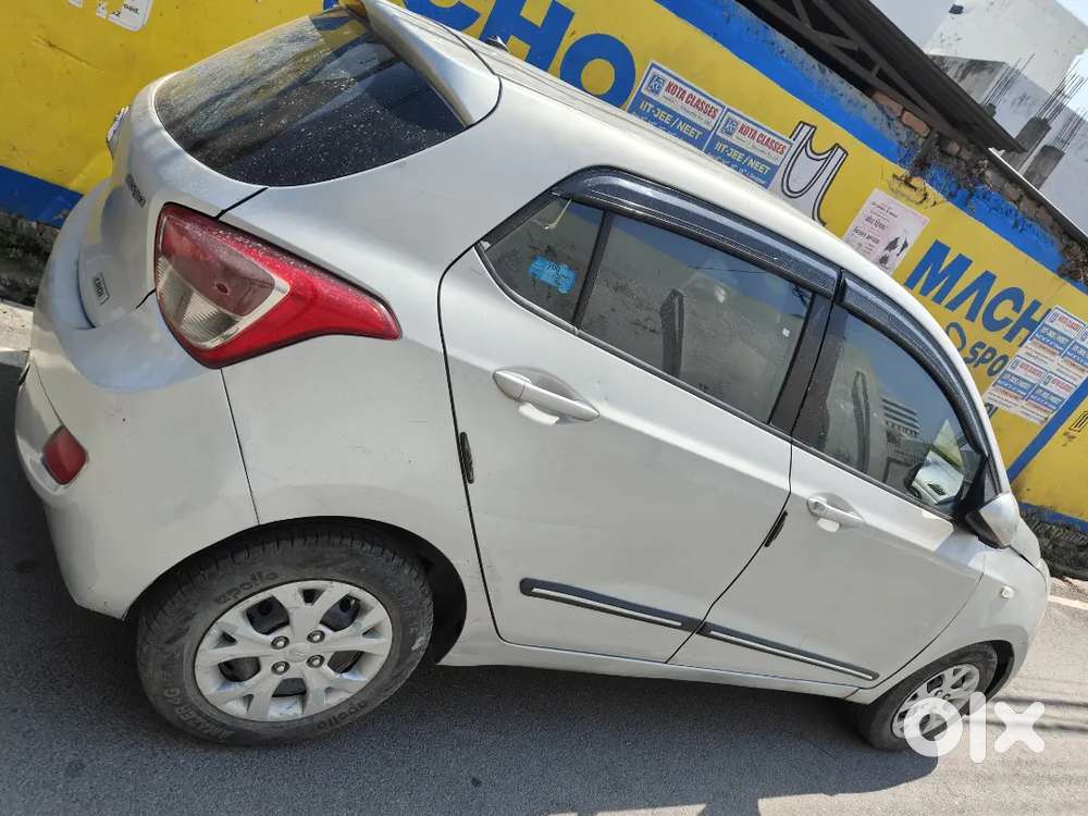 Hyundai Grand I10 2015 Diesel Well Maintained