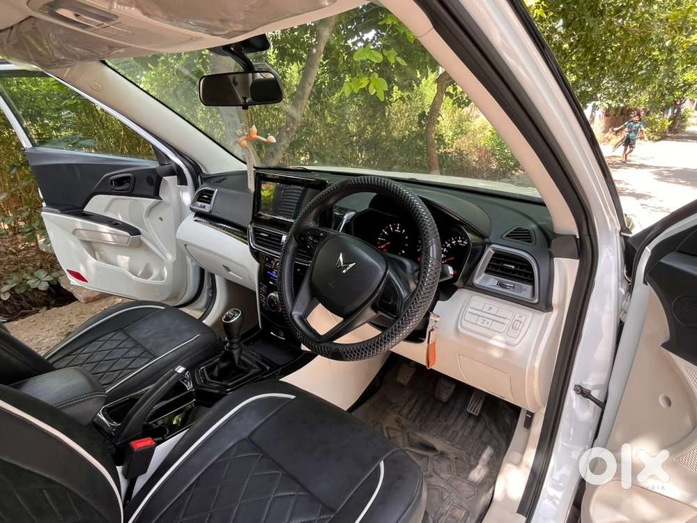 Mahindra Xuv 3xo Mx2 Pro Petrol 2024