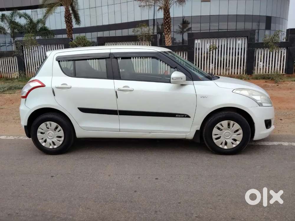 Swift Maruti Diesel 2013 Third Owner Good Condition