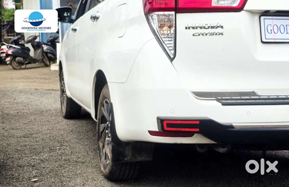 Toyota Innova Crysta [2020-ongoing] 2.4 Vx 8 Str, 2022, Diesel