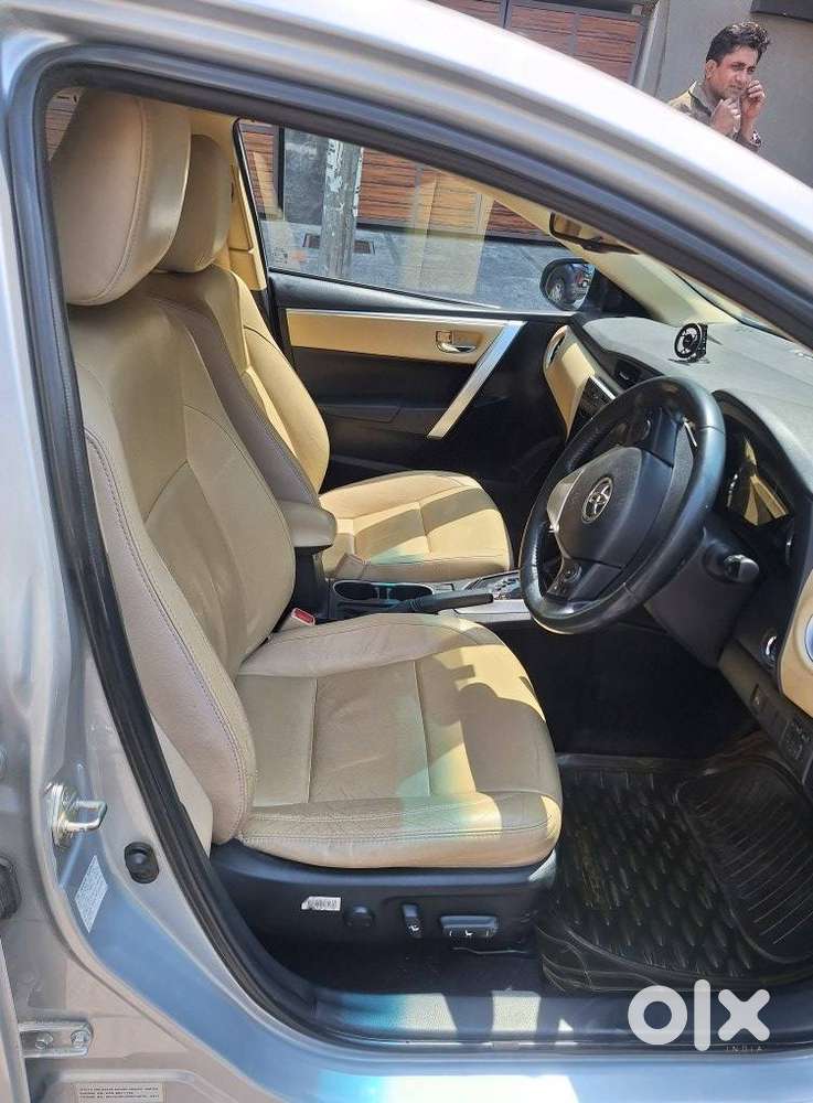 Toyota Corolla Altis 2013-2017 Vl At, 2017, Petrol