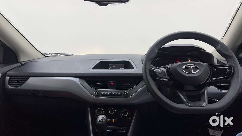 Tata Nexon 1.2 Revotron Xm (s), 2022, Petrol