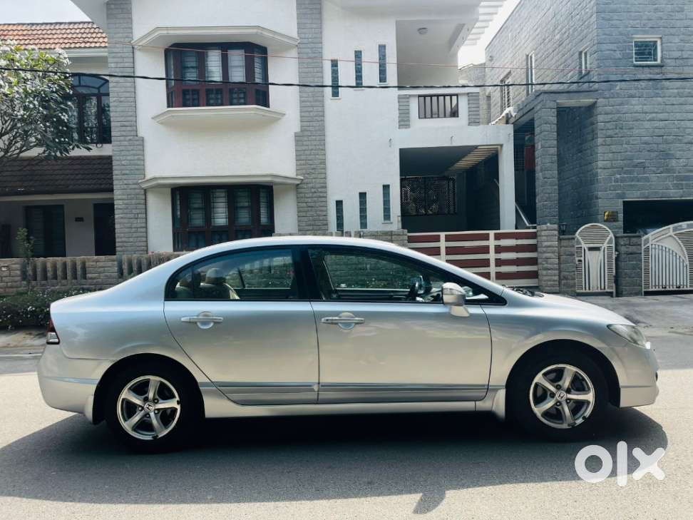 Honda Civic 1.8 V At Sunroof, 2011, Petrol