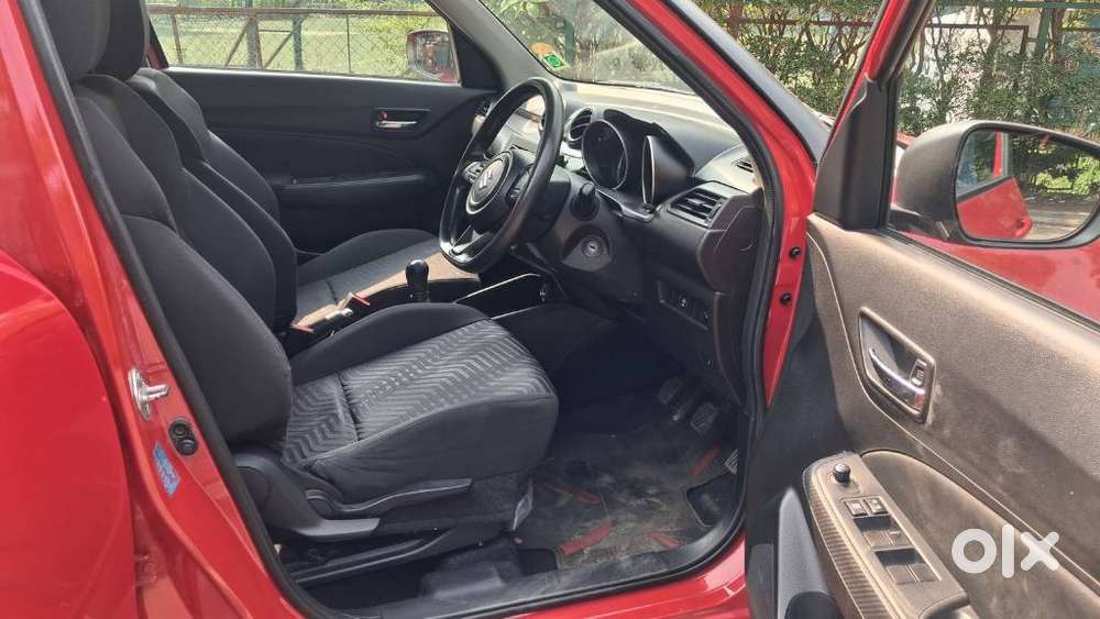Maruti Suzuki Swift Vvt Vxi, 2021, Petrol