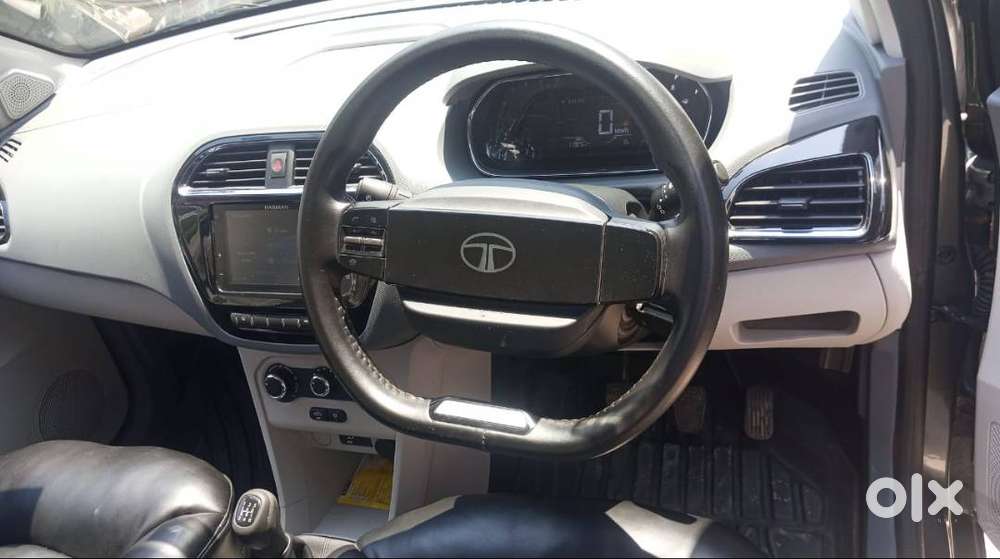 2025 Tata Tiago Xt Dual Cng Only 11200 Km