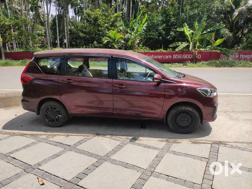 Maruti Suzuki Ertiga 2023 Bonet Windshield Replaced