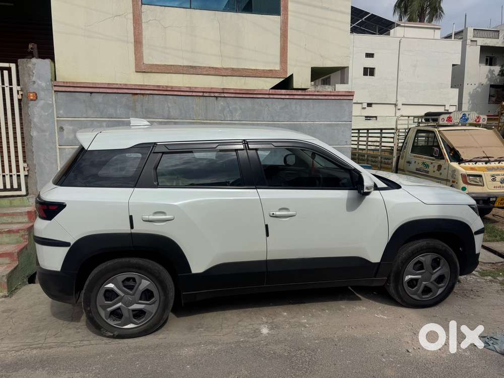 Maruti Brezza Lxi S-cng 2025