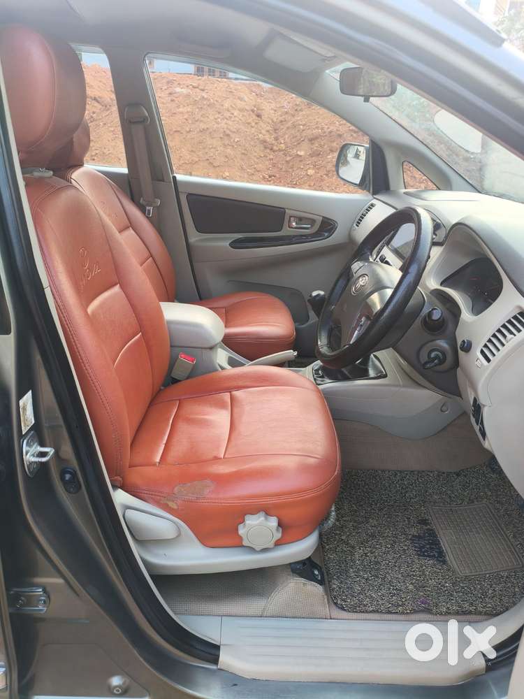 Toyota Innova 2.5 Z Diesel 7 Seater, 2014, Diesel