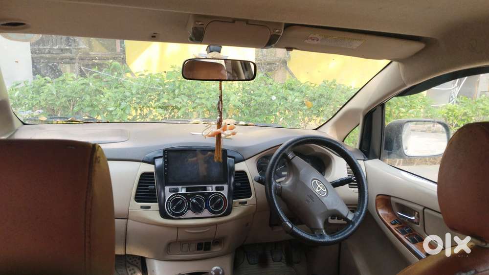 Toyota Innova 2.5 Ev Diesel Ms 8 Str Bsiii, 2009, Diesel