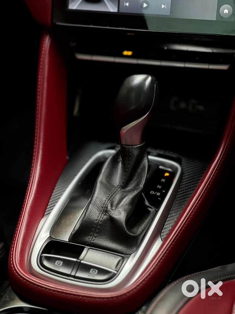 Mg Astor 1.5 Savvy Cvt S Red, 2023, Petrol