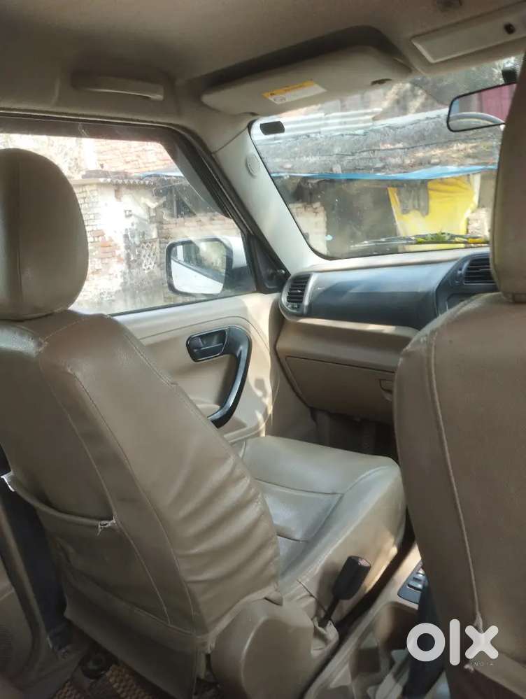 Mahindra Xuv300 110000 Km Driven