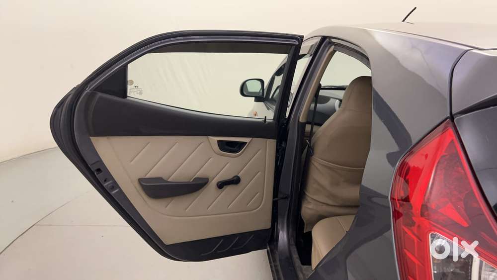 Hyundai Eon Era +, 2017, Petrol