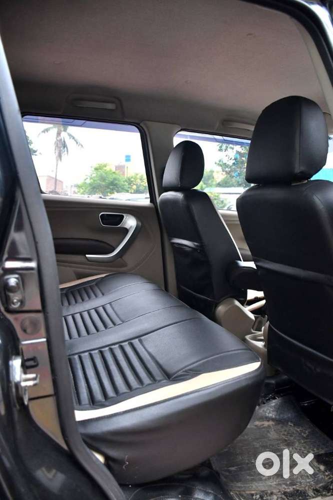 Mahindra Tuv 300 Mhawk100 T8, 2017, Diesel